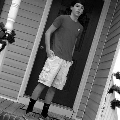 Profile Picture of Brian Mclamb (@_mf_bm) on Twitter