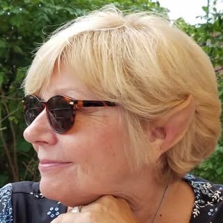 Profile Picture of Marilyn Reda (@chaoticartbymarilyn) on Instagram