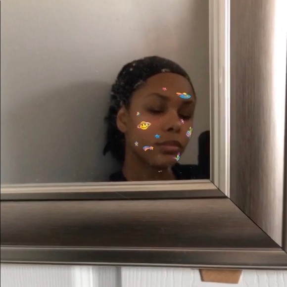 Profile Picture of Noel Moore (@_noelmoore) on Poshmark