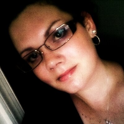 Profile Picture of Amanda Weston-Keefer (@mandeekis) on Twitter