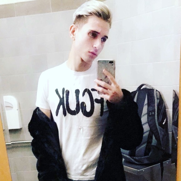 Profile Picture of Adam Elgerabli (@mrfashionista23) on Poshmark