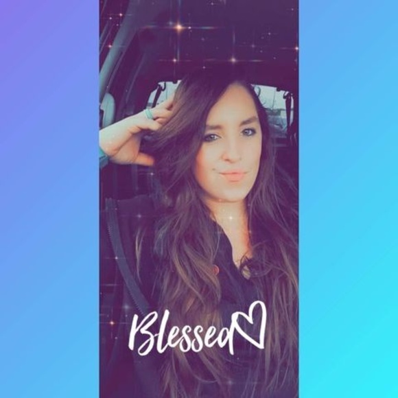 Profile Picture of Nicole Mendick (@spanky_luvs_u69) on Poshmark