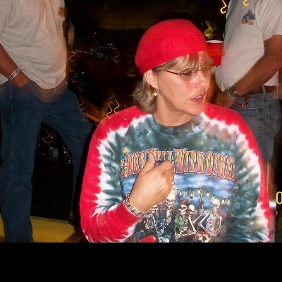 Profile Picture of Marilyn Coe (@m_coe21) on Twitter