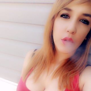 Profile Picture of Monique Danielle Button (@heymosely) on Facebook