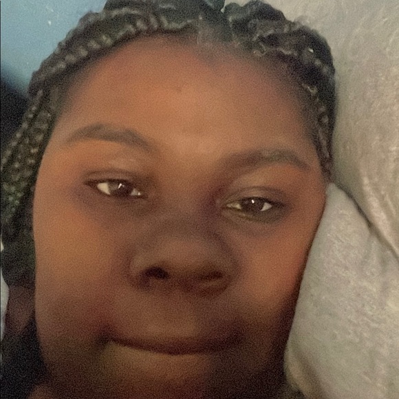 Profile Picture of Shanequa Branch (@shanequabranch) on Poshmark