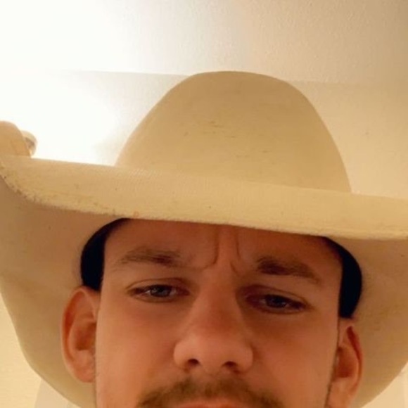 Profile Picture of Kolton Gratias (@koltongratias) on Poshmark