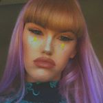 Profile Picture of Liv Vroone / (@oliviamvroonesinging) on Instagram