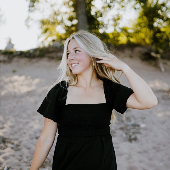 Profile Picture of Ashley Beckrich (@aebeckrich) on Poshmark