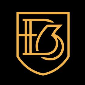 Profile Picture of Justin Woll | Digital Marketing + Online Business Mentor (@beyondsixfiguresmarketing) on Pinterest