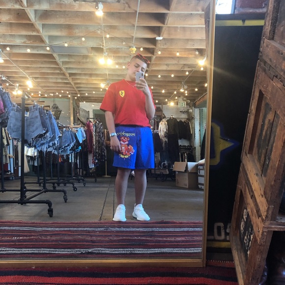 Profile Picture of Daniel Yanes (@danielyaness) on Poshmark