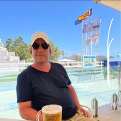 Profile Picture of michaelknpel (@michaelknpel) on Tiktok
