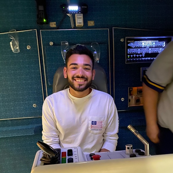 Profile Picture of Nick Mello (@midgetmello98) on Poshmark