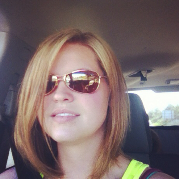 Profile Picture of Lindsey Vaeth (@lwvaeth3511) on Poshmark