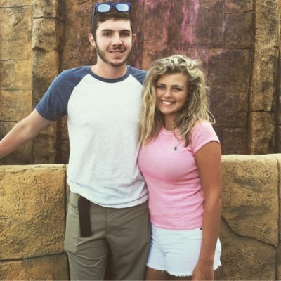 Profile Picture of Whitney Webb (@whitneyshae31) on Twitter