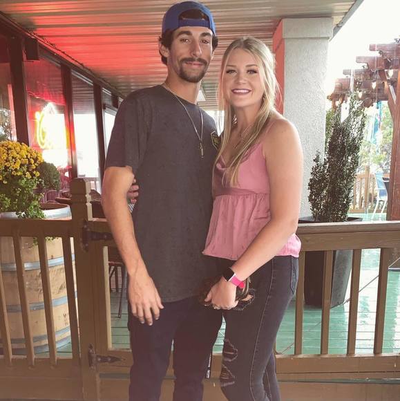 Profile Picture of Allie Beilstein (@alliebeilstein) on Poshmark