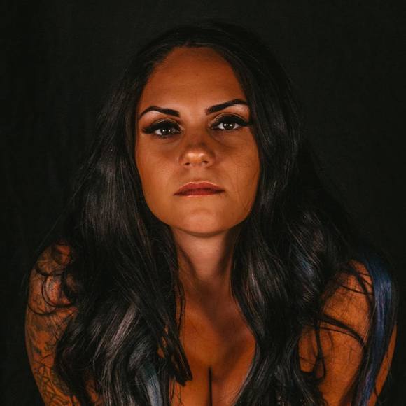 Profile Picture of Alexis Sitzler (@asitzler) on Poshmark