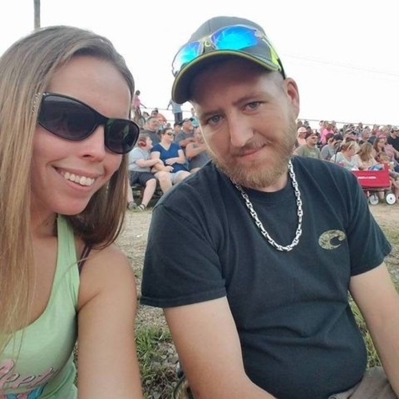 Profile Picture of Kevin-jessica Overman (@kevinoverman1) on Poshmark