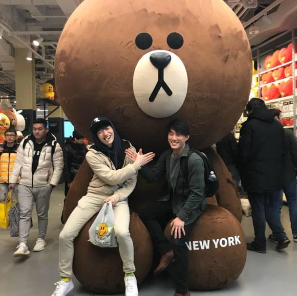 Profile Picture of David Yoon (@davidyoon6913) on Poshmark