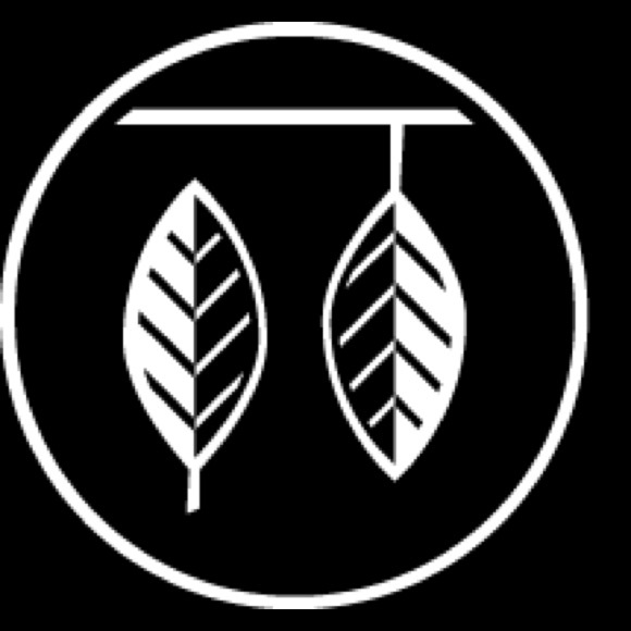 Profile Picture of Julie Morrandez (@lilmoments) on Poshmark