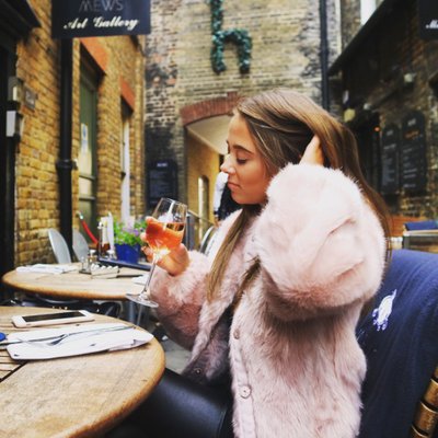 Profile Picture of Dani Taylor (@dani_danitaylor) on Twitter