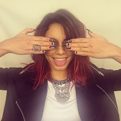 Profile Picture of Sophia Mitchell (@SophiaNYE) on Twitter