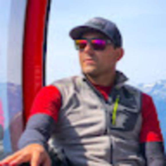 Adam Ertas - Poshmark Profile Picture of Adam Ertas (@aertas45) on Poshmark