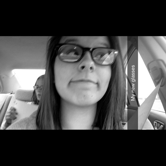 Profile Picture of Makenna Teeman (@makenna_1328) on Poshmark