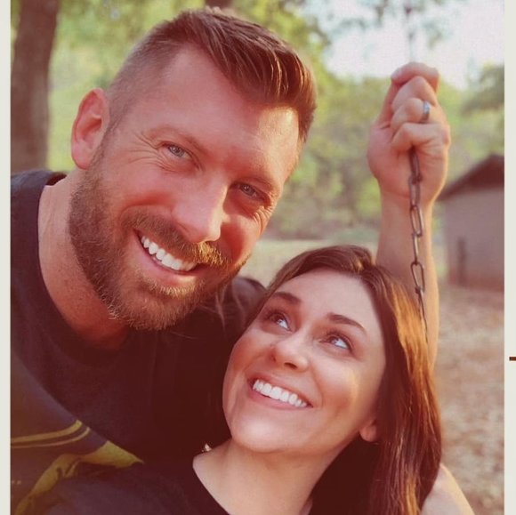 Profile Picture of Brandon Manley (@bmanley84) on Poshmark