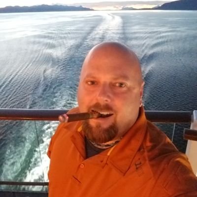 Profile Picture of James Henke (@jhenke1971) on Twitter