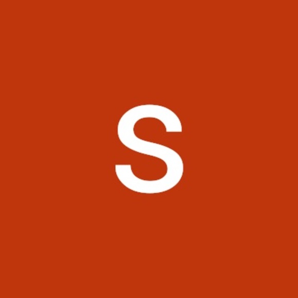 Profile Picture of Shelly Foster (@ribbon1158) on Poshmark