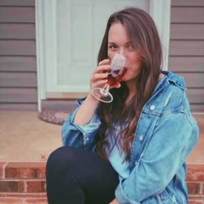 Profile Picture of Elizabeth McCollough (@emmccollough) on Twitter