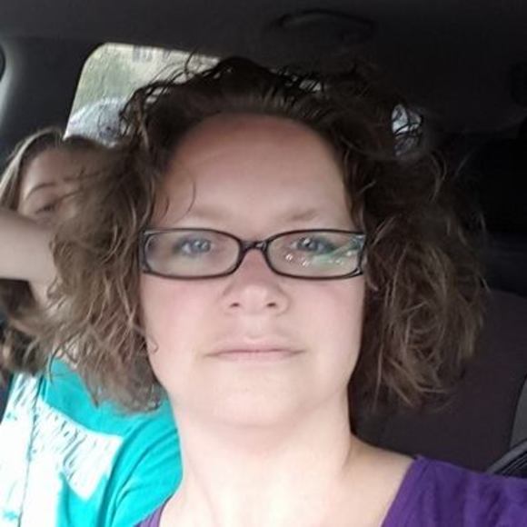 Profile Picture of Erika Hvizdos (@ehvizdos) on Poshmark