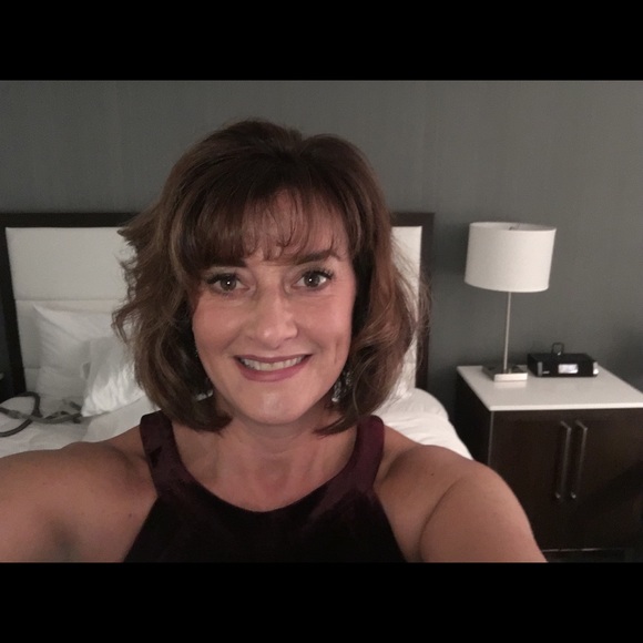 Profile Picture of Coleen Scott (@colcas4) on Poshmark