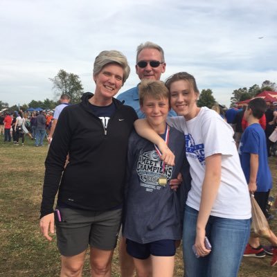 Profile Picture of Caroline Kern (@carolinekern9) on Twitter