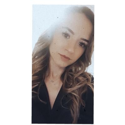 Profile Picture of 𝓙𝓪𝓭𝓮 (@Jadeholmes18) on Twitter