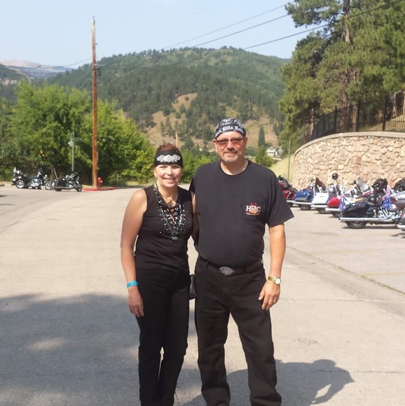 Profile Picture of Robin Yager (@rjyager) on Poshmark