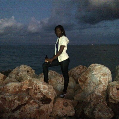 Profile Picture of Crystal Salmon (@Sammysosick) on Twitter