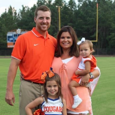 Profile Picture of Lucas Poole (@Coach_Poole84) on Twitter