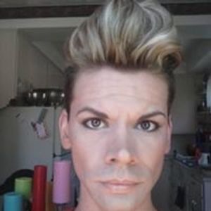 Roger Merrill - Myspace Profile Picture of Roger Merrill (@foxxylovesfun) on Myspace