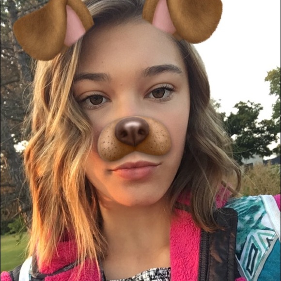 Jackie Weides - Poshmark Profile Picture of Jackie Weides (@jackieweides) on Poshmark