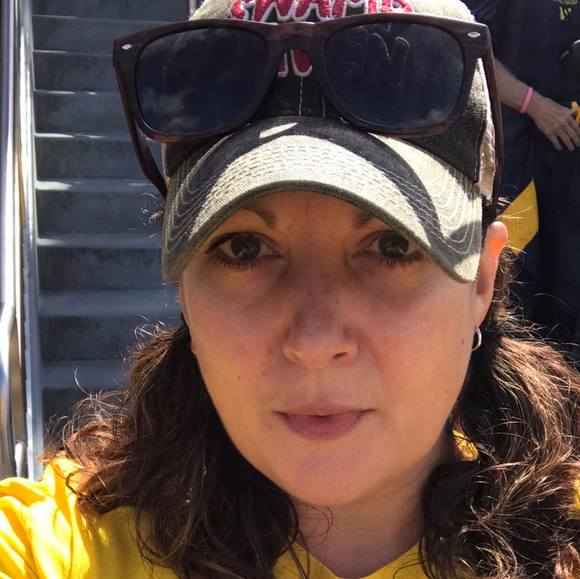 Profile Picture of Stephanie Colca (@stefc) on Poshmark