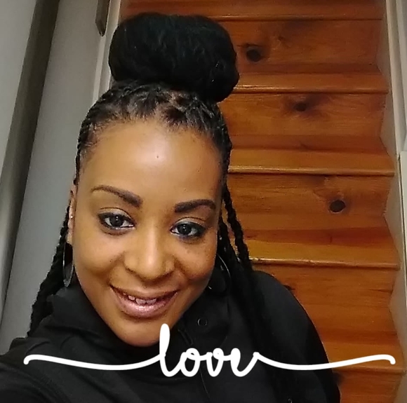 Profile Picture of Cynthia Bynum (@cynthiabynum) on Poshmark