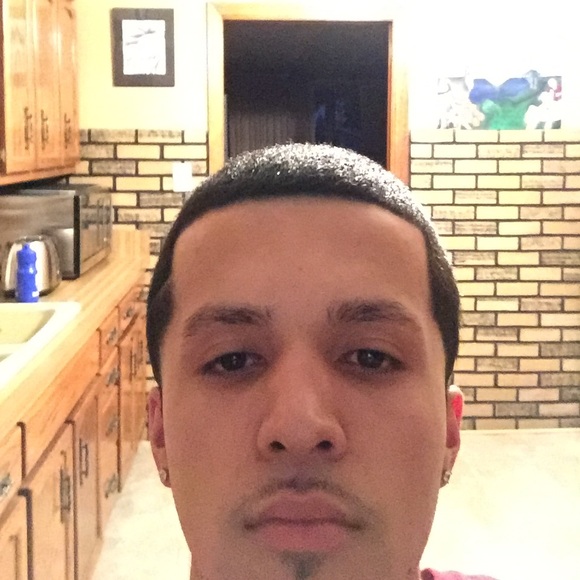 Dariel Casko - Poshmark Profile Picture of Dariel Casko (@darielcasko) on Poshmark