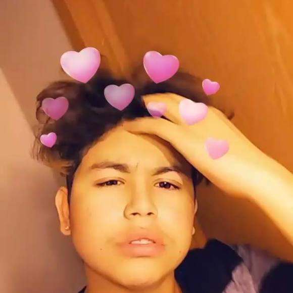 Profile Picture of Dominick Quintero (@kingroyal458) on Poshmark