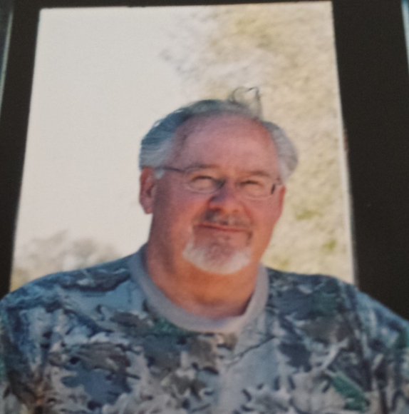 Profile Picture of Carl Lindsey (@cml4158) on Poshmark