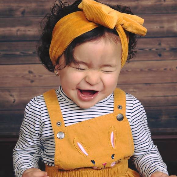 Profile Picture of Sandra Chavera (@sandra_cb) on Poshmark