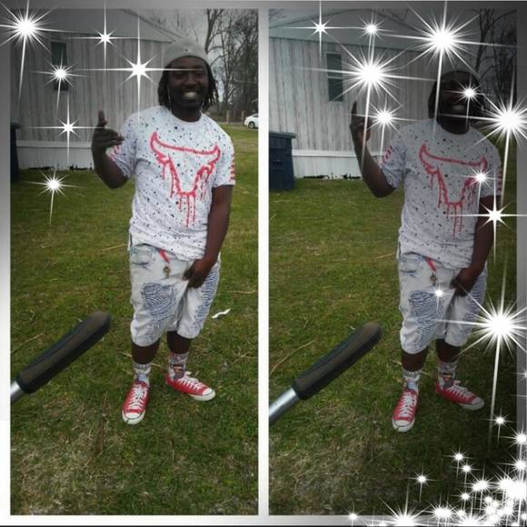 Profile Picture of Charlie Cain (@charliejones703) on Poshmark