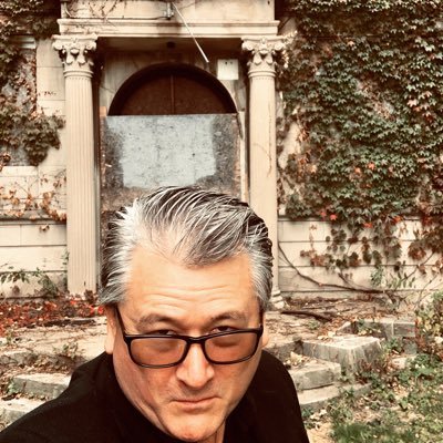 Profile Picture of 🕶 Gene Dexter (@GeneDexter) on Twitter