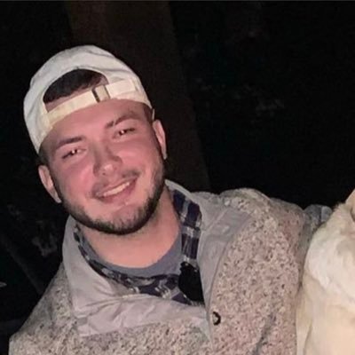Profile Picture of Bailey McGee (@BaileyMcGee42) on Twitter