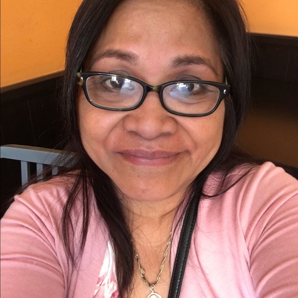 Profile Picture of Natividad Barbadillo (@betyah) on Poshmark